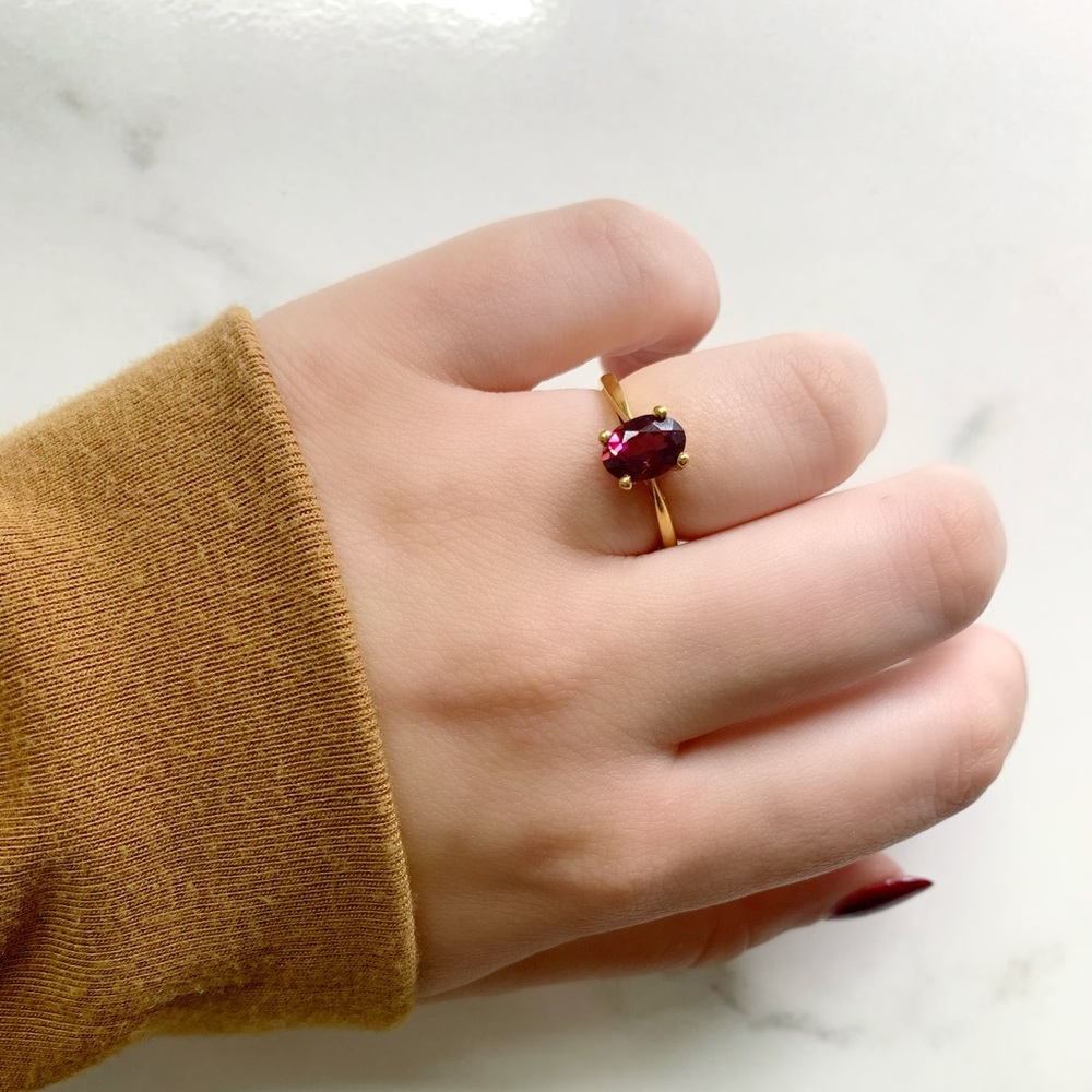 Sterling silver oval garnet ring